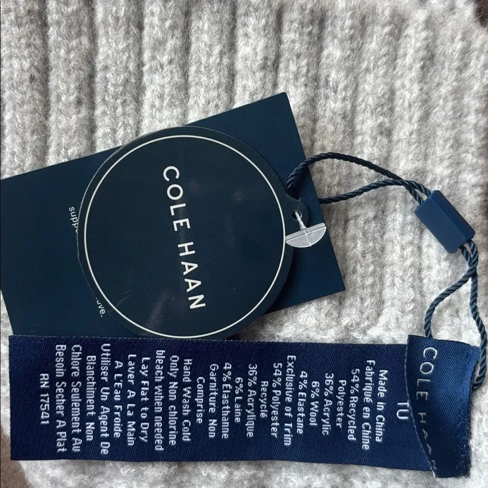 Cole Haan Light Ladder Stitch Scarf in Soft Grey NWT